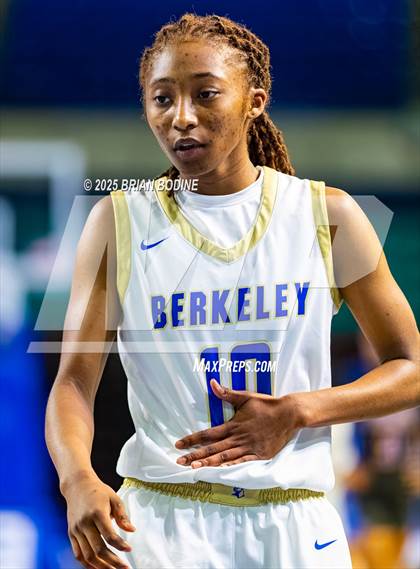 Thumbnail 1 in North Myrtle Beach vs Berkeley (SCHSL 5A Div 2 Semifinal) photogallery.