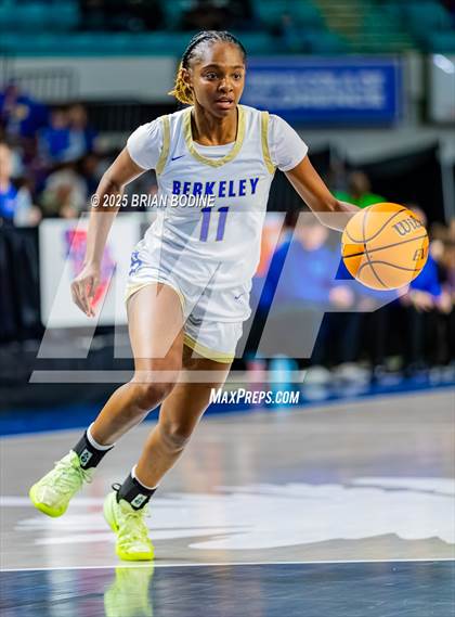 Thumbnail 1 in North Myrtle Beach vs Berkeley (SCHSL 5A Div 2 Semifinal) photogallery.