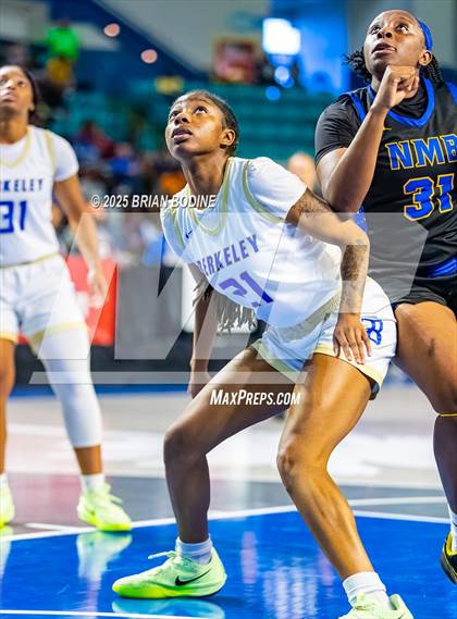 Thumbnail 3 in North Myrtle Beach vs Berkeley (SCHSL 5A Div 2 Semifinal) photogallery.