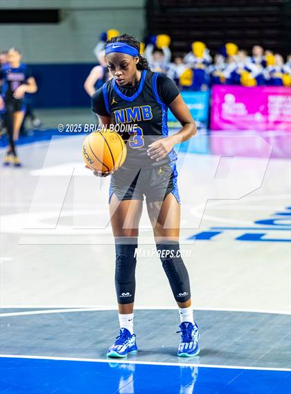 Thumbnail 3 in North Myrtle Beach vs Berkeley (SCHSL 5A Div 2 Semifinal) photogallery.