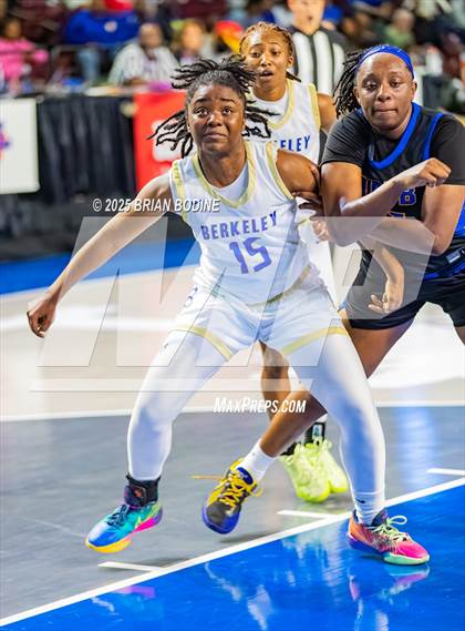 Thumbnail 1 in North Myrtle Beach vs Berkeley (SCHSL 5A Div 2 Semifinal) photogallery.