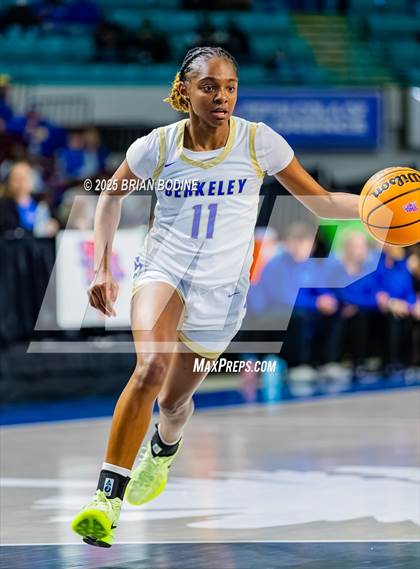 Thumbnail 1 in North Myrtle Beach vs Berkeley (SCHSL 5A Div 2 Semifinal) photogallery.