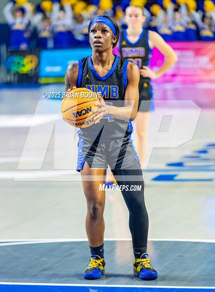 Thumbnail 2 in North Myrtle Beach vs Berkeley (SCHSL 5A Div 2 Semifinal) photogallery.