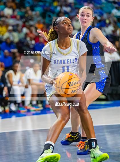 Thumbnail 2 in North Myrtle Beach vs Berkeley (SCHSL 5A Div 2 Semifinal) photogallery.