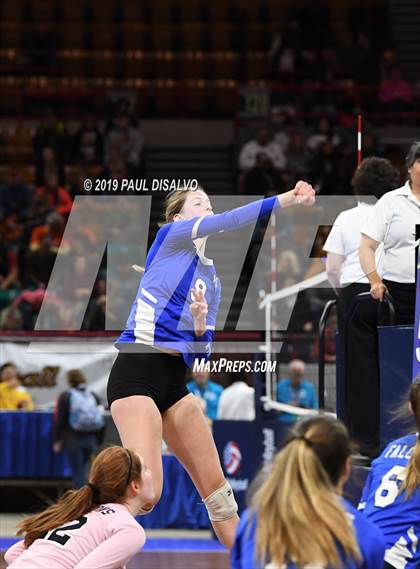 Thumbnail 2 in Highlands Ranch vs. Mountain Vista (CHSAA 5A 3rd Round) photogallery.