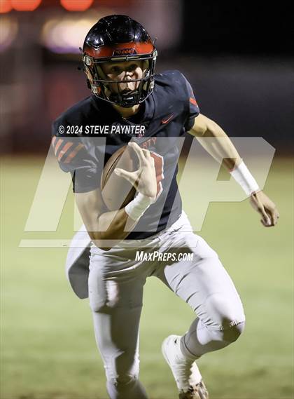 Thumbnail 1 in Salpointe Catholic @ Liberty photogallery.