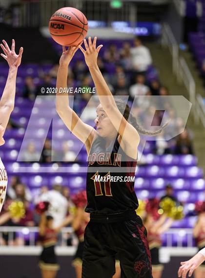 Thumbnail 3 in Logan vs. Cedar (UHSAA 4A Quarterfinal) photogallery.