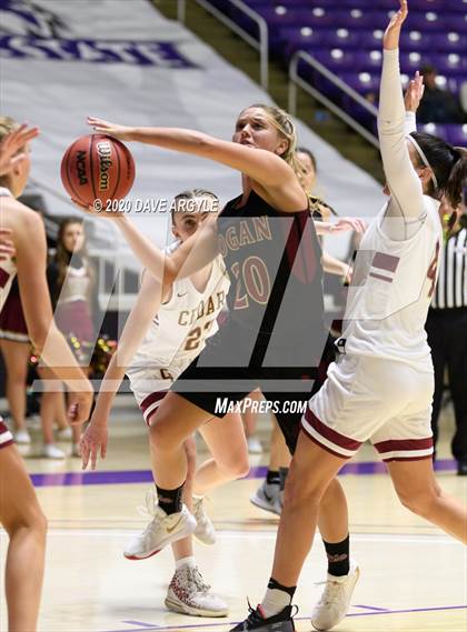 Thumbnail 3 in Logan vs. Cedar (UHSAA 4A Quarterfinal) photogallery.