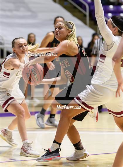 Thumbnail 2 in Logan vs. Cedar (UHSAA 4A Quarterfinal) photogallery.