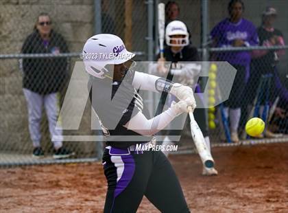 Thumbnail 1 in Perry Meridian @ Ben Davis photogallery.