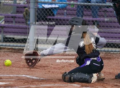 Thumbnail 3 in Perry Meridian @ Ben Davis photogallery.