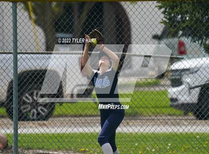 Thumbnail 1 in Perry Meridian @ Ben Davis photogallery.