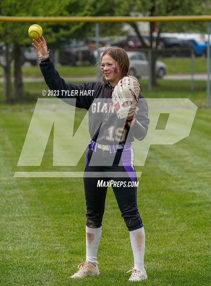 Thumbnail 2 in Perry Meridian @ Ben Davis photogallery.