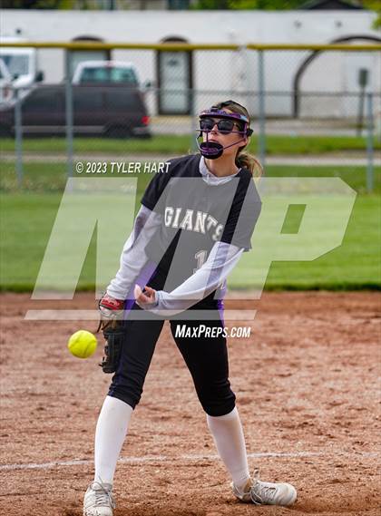 Thumbnail 2 in Perry Meridian @ Ben Davis photogallery.