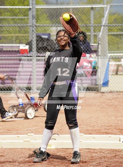 Thumbnail 2 in Perry Meridian @ Ben Davis photogallery.