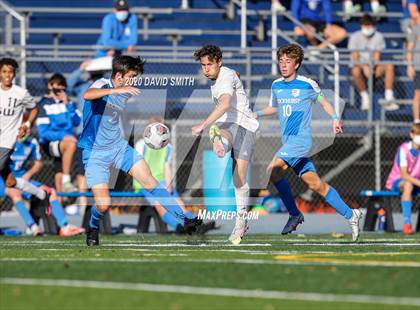 Thumbnail 3 in Rockhurst vs. Lee's Summit West (MSHSAA Class 4 Sectional) photogallery.