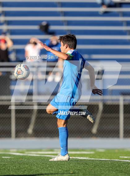 Thumbnail 3 in Rockhurst vs. Lee's Summit West (MSHSAA Class 4 Sectional) photogallery.