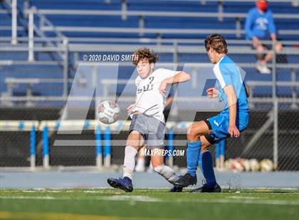 Thumbnail 2 in Rockhurst vs. Lee's Summit West (MSHSAA Class 4 Sectional) photogallery.