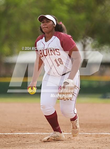 Thumbnail 2 in Fountain Valley vs Woodrow Wilson (Alan Dugard Classic) photogallery.
