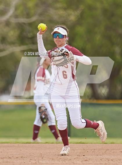 Thumbnail 2 in Fountain Valley vs Woodrow Wilson (Alan Dugard Classic) photogallery.