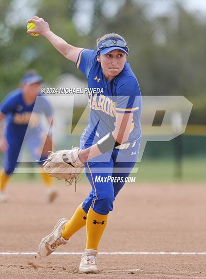 Thumbnail 1 in Fountain Valley vs Woodrow Wilson (Alan Dugard Classic) photogallery.