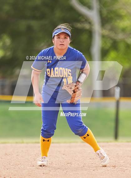 Thumbnail 2 in Fountain Valley vs Woodrow Wilson (Alan Dugard Classic) photogallery.