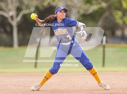 Thumbnail 3 in Fountain Valley vs Woodrow Wilson (Alan Dugard Classic) photogallery.
