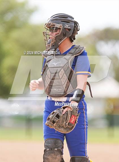 Thumbnail 2 in Fountain Valley vs Woodrow Wilson (Alan Dugard Classic) photogallery.