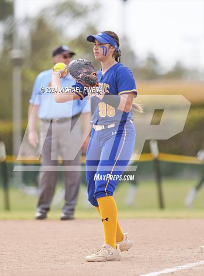 Thumbnail 1 in Fountain Valley vs Woodrow Wilson (Alan Dugard Classic) photogallery.