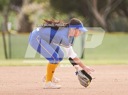 Thumbnail 2 in Fountain Valley vs Woodrow Wilson (Alan Dugard Classic) photogallery.