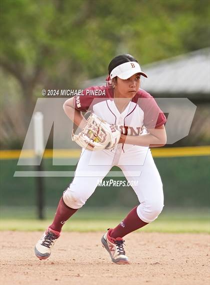 Thumbnail 2 in Fountain Valley vs Woodrow Wilson (Alan Dugard Classic) photogallery.