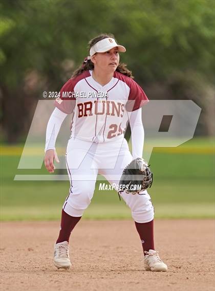 Thumbnail 3 in Fountain Valley vs Woodrow Wilson (Alan Dugard Classic) photogallery.