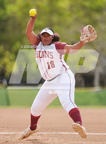 Thumbnail 2 in Fountain Valley vs Woodrow Wilson (Alan Dugard Classic) photogallery.