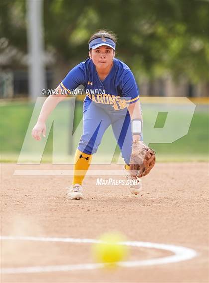 Thumbnail 1 in Fountain Valley vs Woodrow Wilson (Alan Dugard Classic) photogallery.