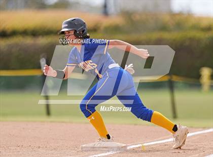 Thumbnail 1 in Fountain Valley vs Woodrow Wilson (Alan Dugard Classic) photogallery.