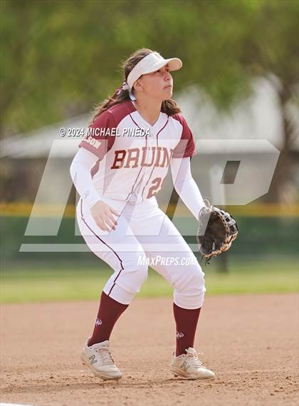 Thumbnail 2 in Fountain Valley vs Woodrow Wilson (Alan Dugard Classic) photogallery.