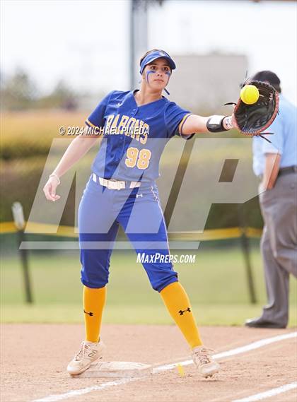 Thumbnail 3 in Fountain Valley vs Woodrow Wilson (Alan Dugard Classic) photogallery.