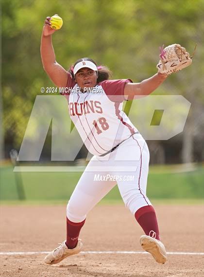 Thumbnail 2 in Fountain Valley vs Woodrow Wilson (Alan Dugard Classic) photogallery.