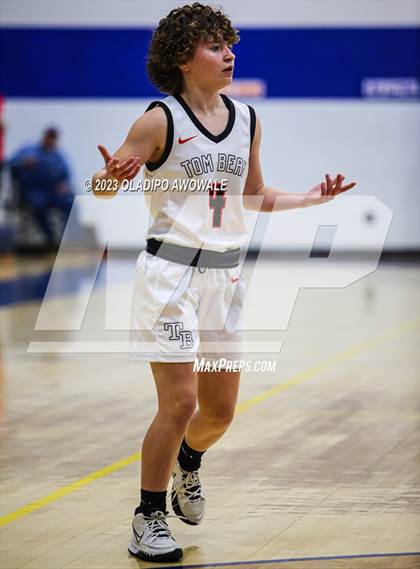 Thumbnail 3 in Van Alstyne @ Tom Bean (62'nd Leonard Holiday Tournament) photogallery.