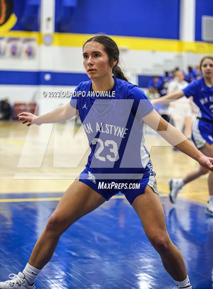 Thumbnail 3 in Van Alstyne @ Tom Bean (62'nd Leonard Holiday Tournament) photogallery.
