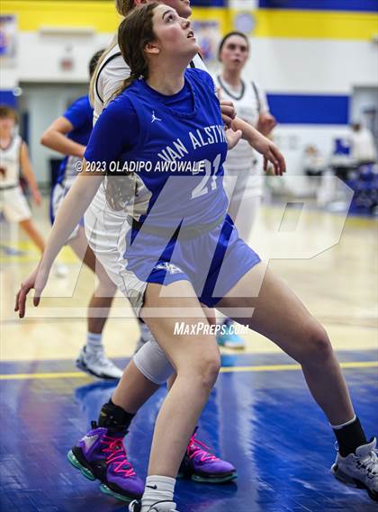 Thumbnail 1 in Van Alstyne @ Tom Bean (62'nd Leonard Holiday Tournament) photogallery.