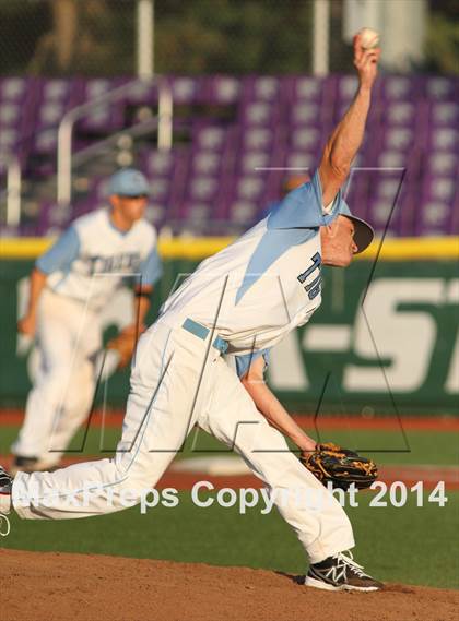 Thumbnail 1 in Blue Valley Southwest vs Eisenhower (KSHSAA 5A Playoff) photogallery.