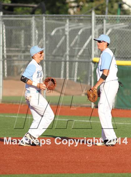 Thumbnail 2 in Blue Valley Southwest vs Eisenhower (KSHSAA 5A Playoff) photogallery.
