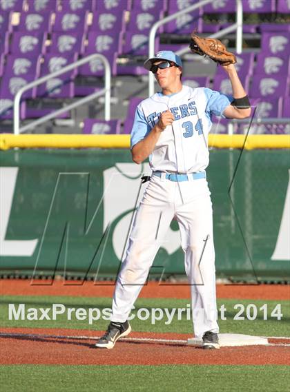 Thumbnail 1 in Blue Valley Southwest vs Eisenhower (KSHSAA 5A Playoff) photogallery.