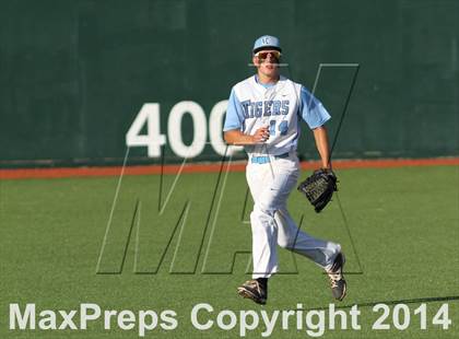 Thumbnail 1 in Blue Valley Southwest vs Eisenhower (KSHSAA 5A Playoff) photogallery.