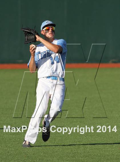Thumbnail 1 in Blue Valley Southwest vs Eisenhower (KSHSAA 5A Playoff) photogallery.