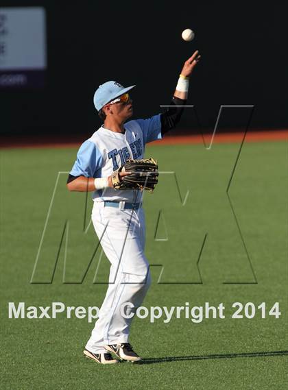 Thumbnail 3 in Blue Valley Southwest vs Eisenhower (KSHSAA 5A Playoff) photogallery.
