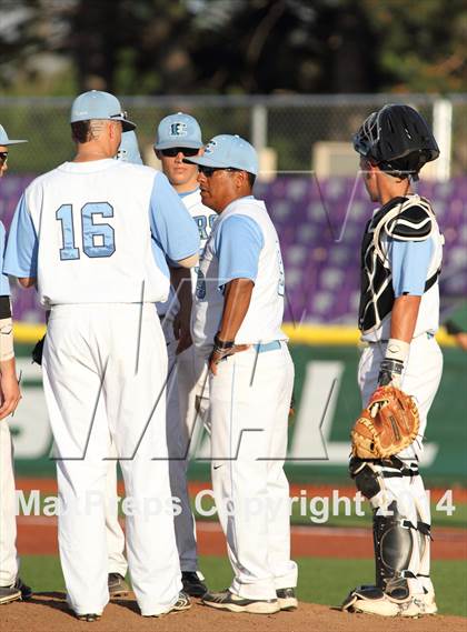 Thumbnail 2 in Blue Valley Southwest vs Eisenhower (KSHSAA 5A Playoff) photogallery.