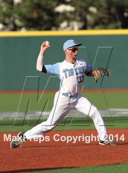 Thumbnail 1 in Blue Valley Southwest vs Eisenhower (KSHSAA 5A Playoff) photogallery.