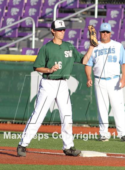 Thumbnail 1 in Blue Valley Southwest vs Eisenhower (KSHSAA 5A Playoff) photogallery.